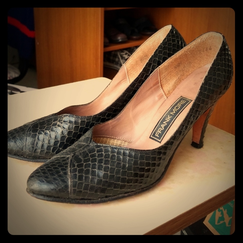 Vintage Black Snakeskin Frank More Pumps